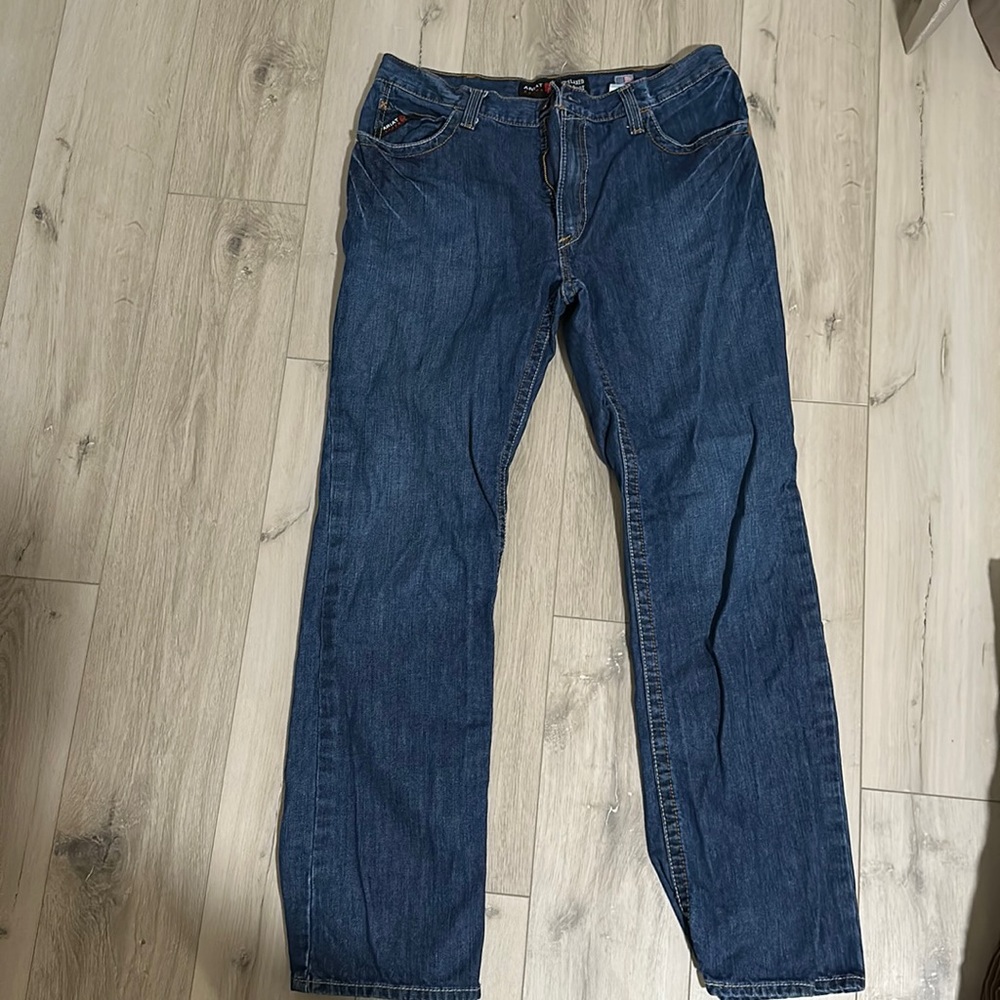 Men’s ariat jeans